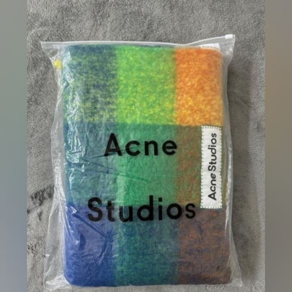 Acne Studios Scarf - Picture 3 of 4
